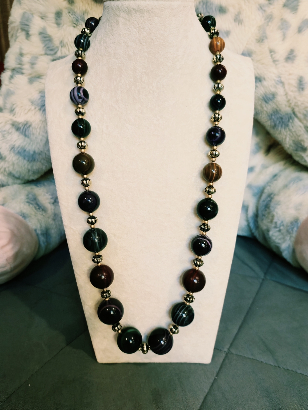 Vintage Handcrafted Multicolor Agate Bead Necklace